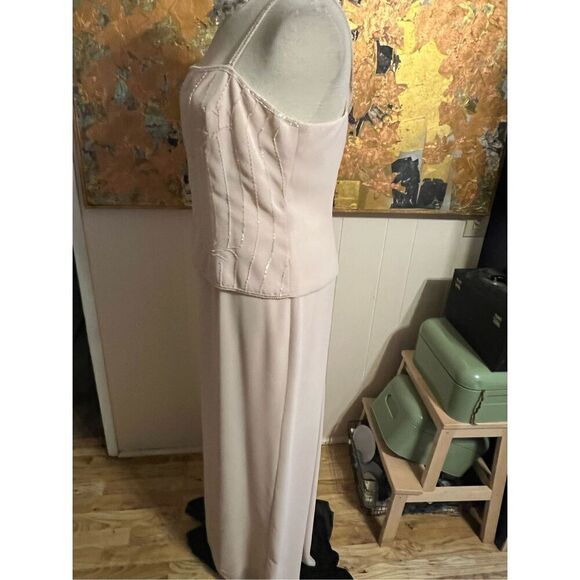 Gorgeous Dela-Jo Two Piece Formal Blush Pink Beaded Dress & Jacket mother of the - Picture 8 of 9